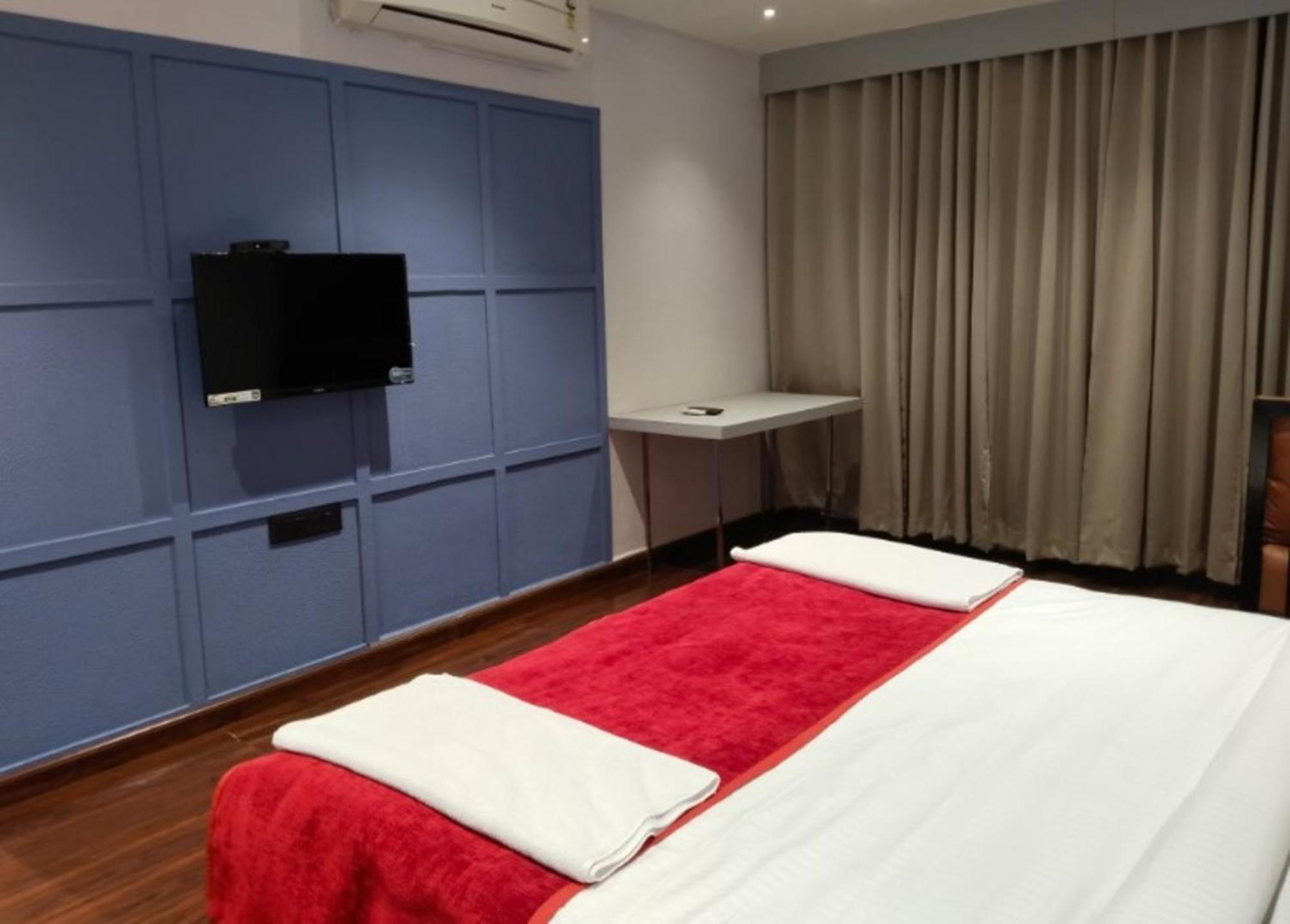 Hotel Balaji Central Ratlām المظهر الخارجي الصورة