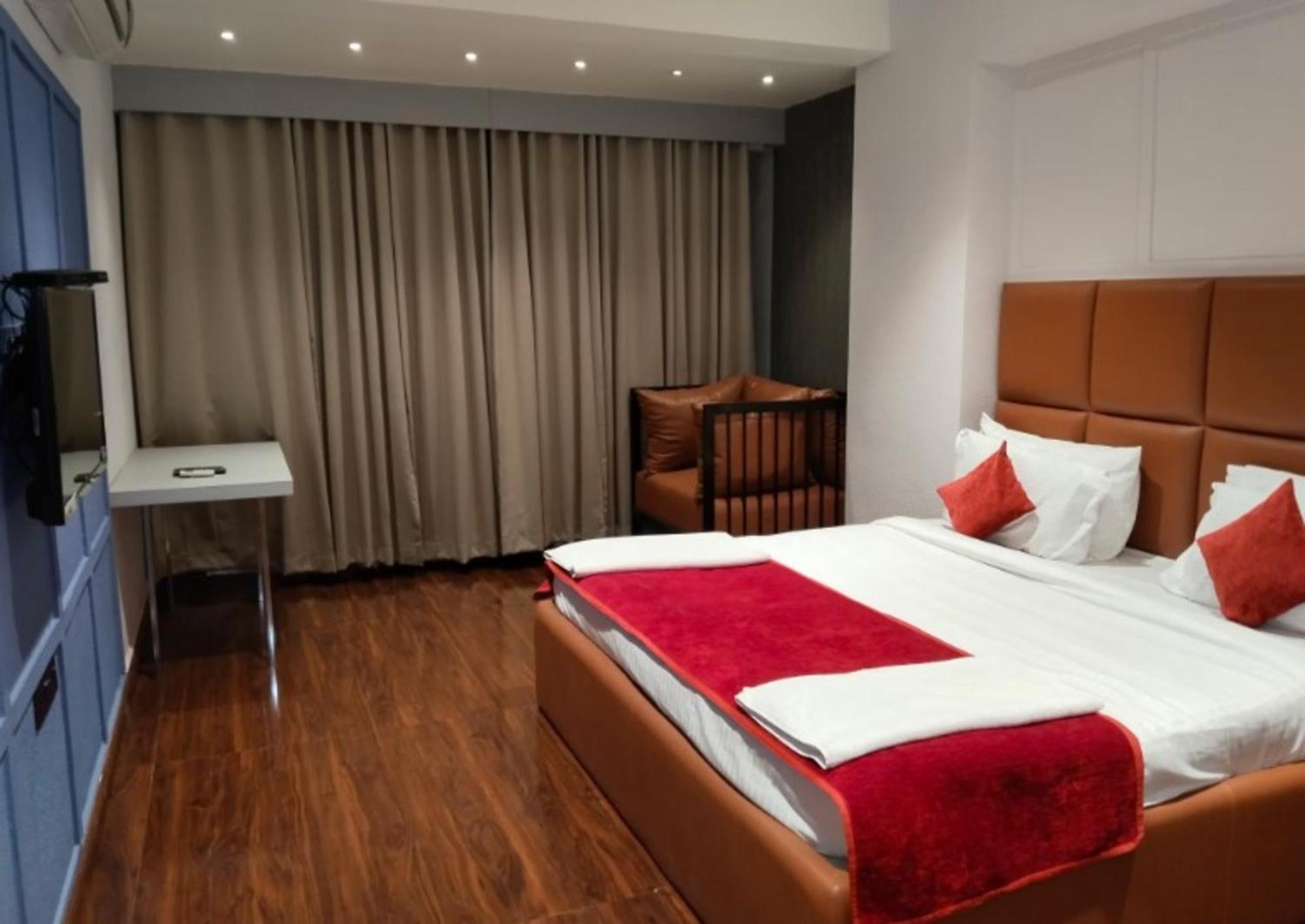Hotel Balaji Central Ratlām المظهر الخارجي الصورة